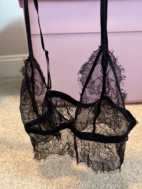 Lace Black Bralette - M